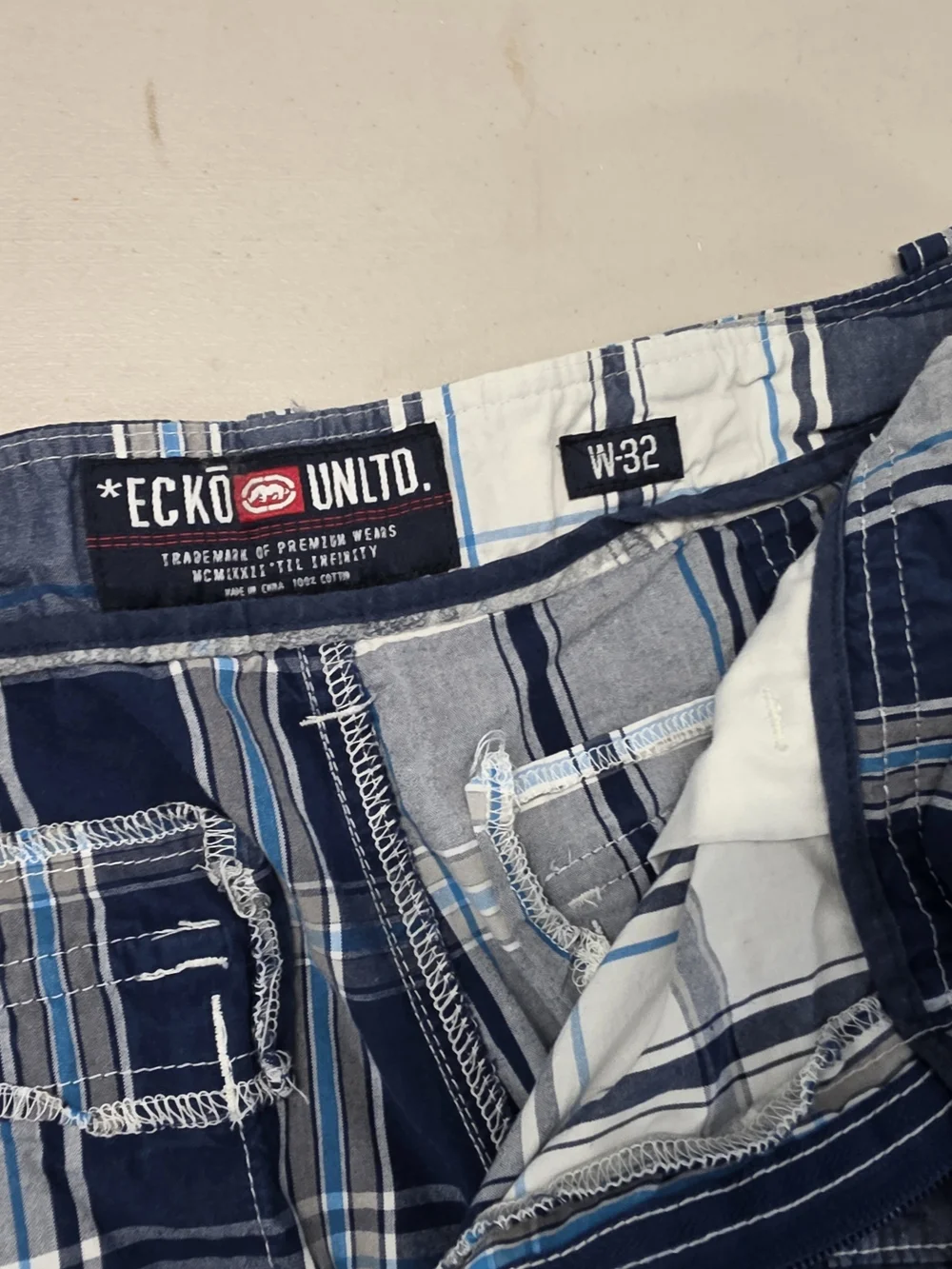 Ecko Unltd Cargo Shorts Men’s Size 32x11